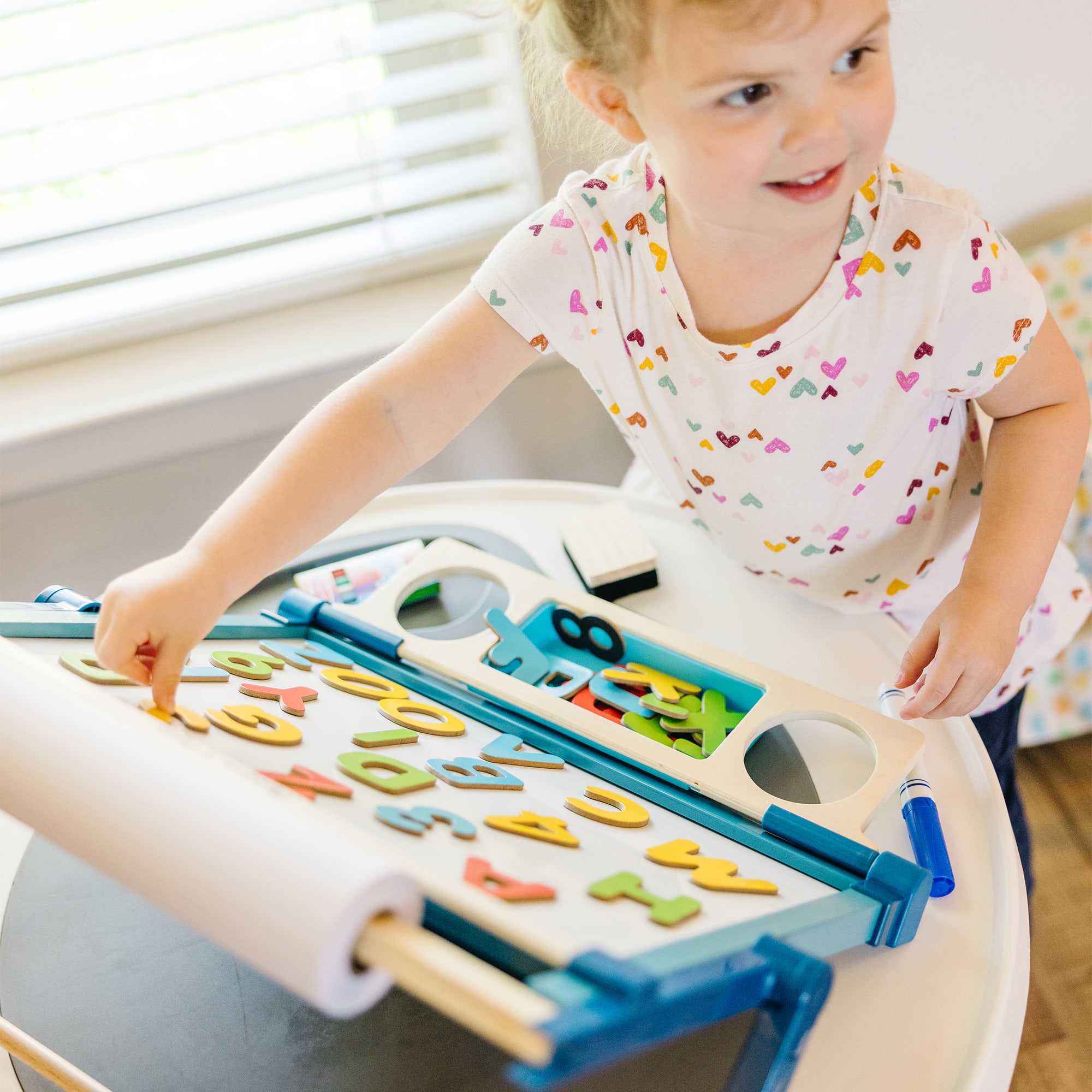 Melissa and doug magnetic best sale tabletop easel