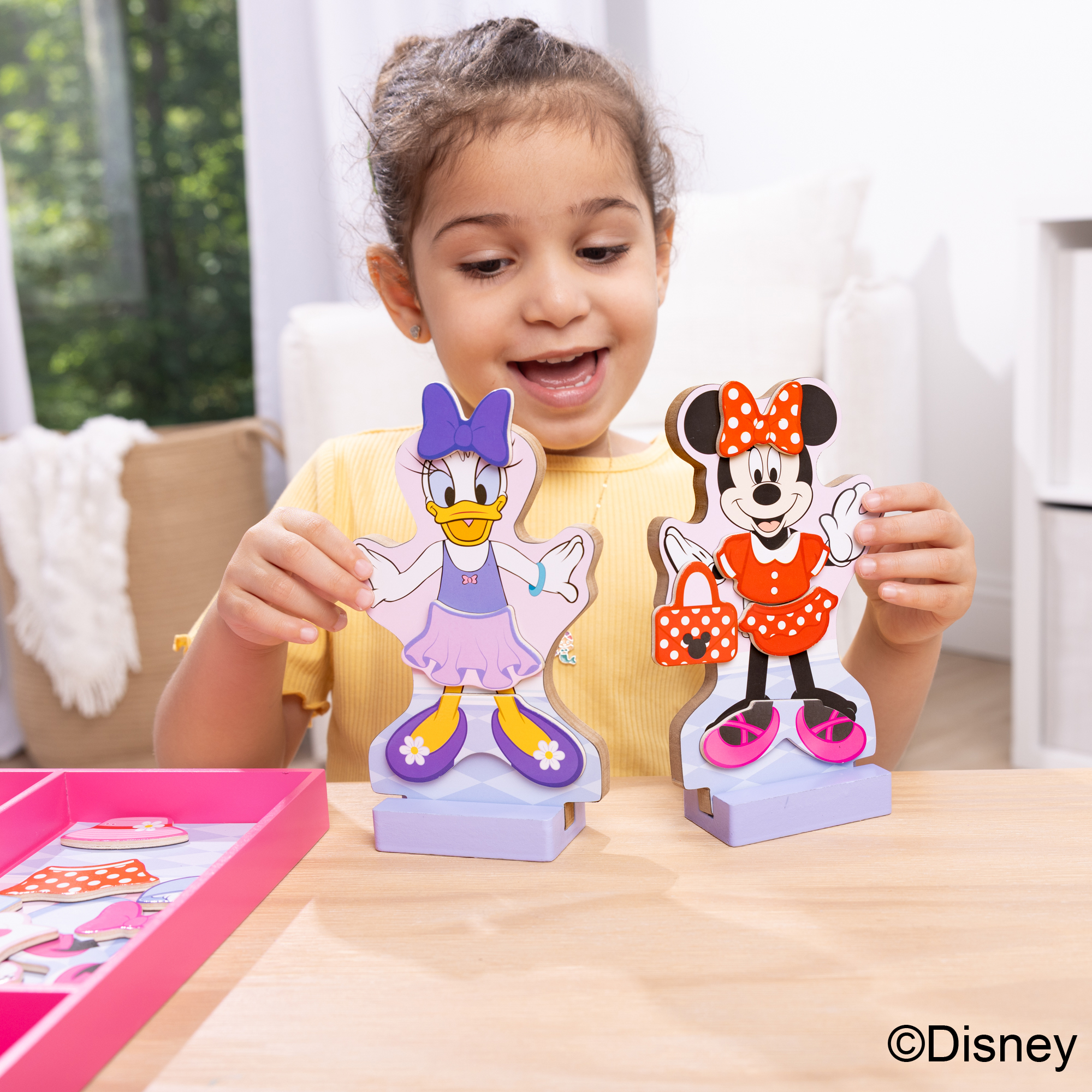 Product: Disney Magnetic Dress Up Minnie & Daisy