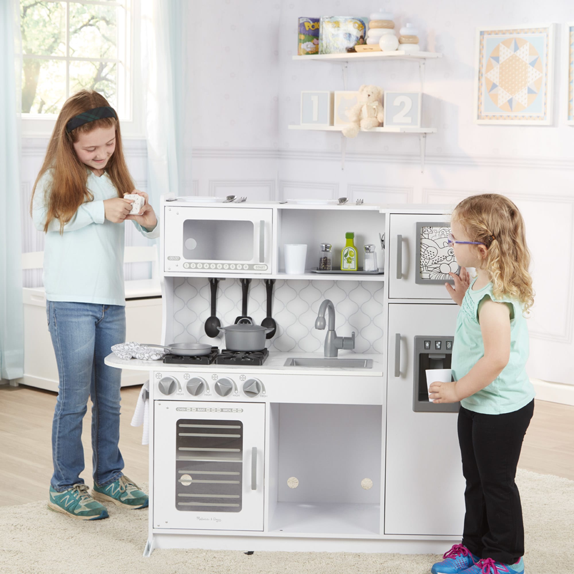 Melissa & Doug Chef's - Cloud Play Kitchen